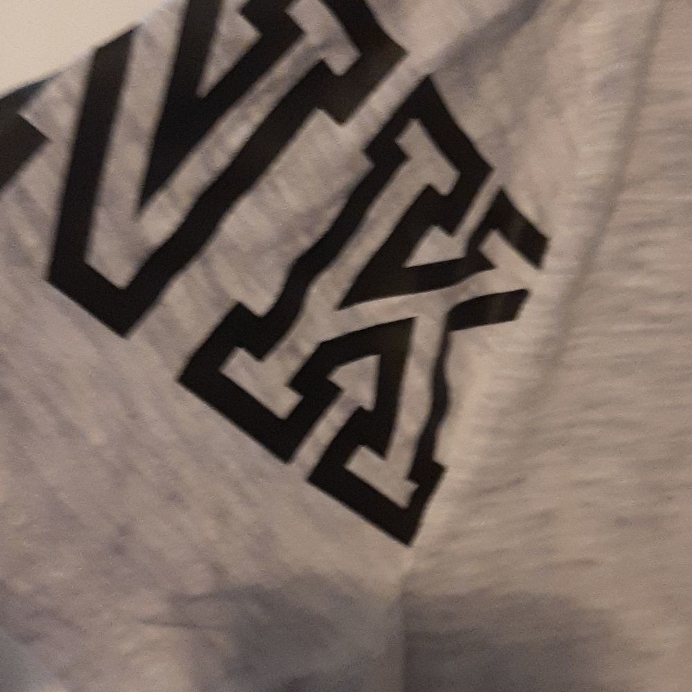VICTORIA'S SECRET PINK....TSHIRT - Picture 7 of 11